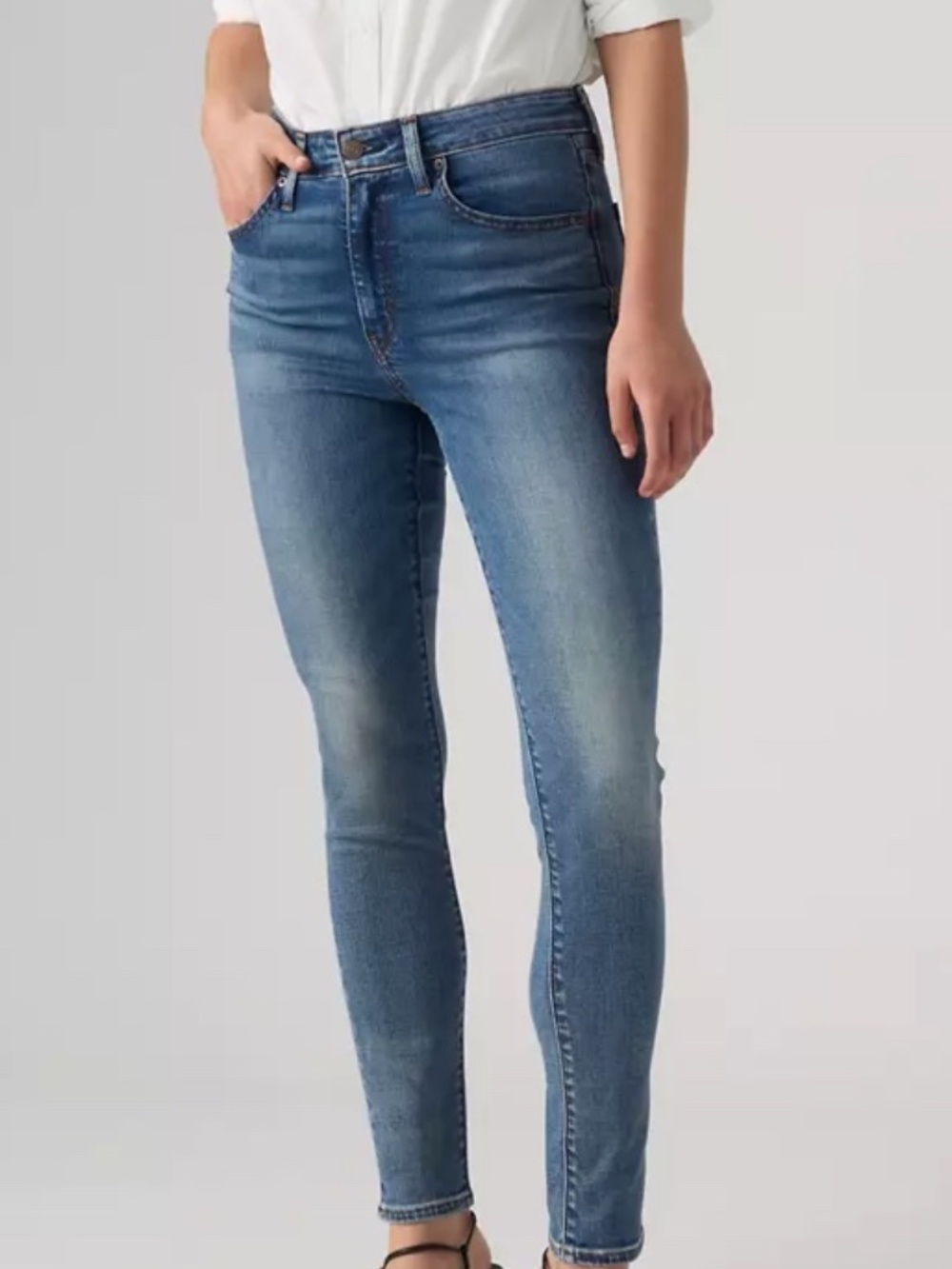 Levis: 721 High-Rise Skinny Women's Jeans NWT Size 27
